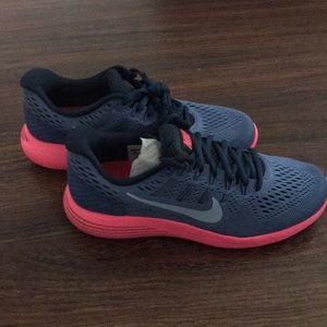 Nike Shoes - Nike shoes Nike Shoes - Nike shoes